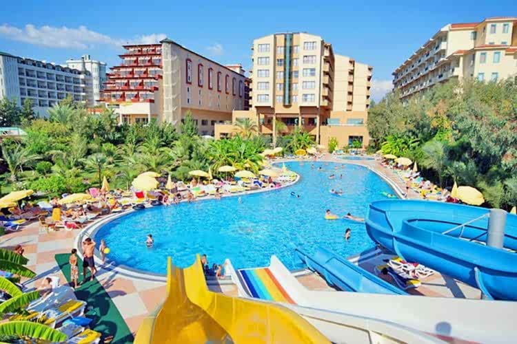 Atol Tourism